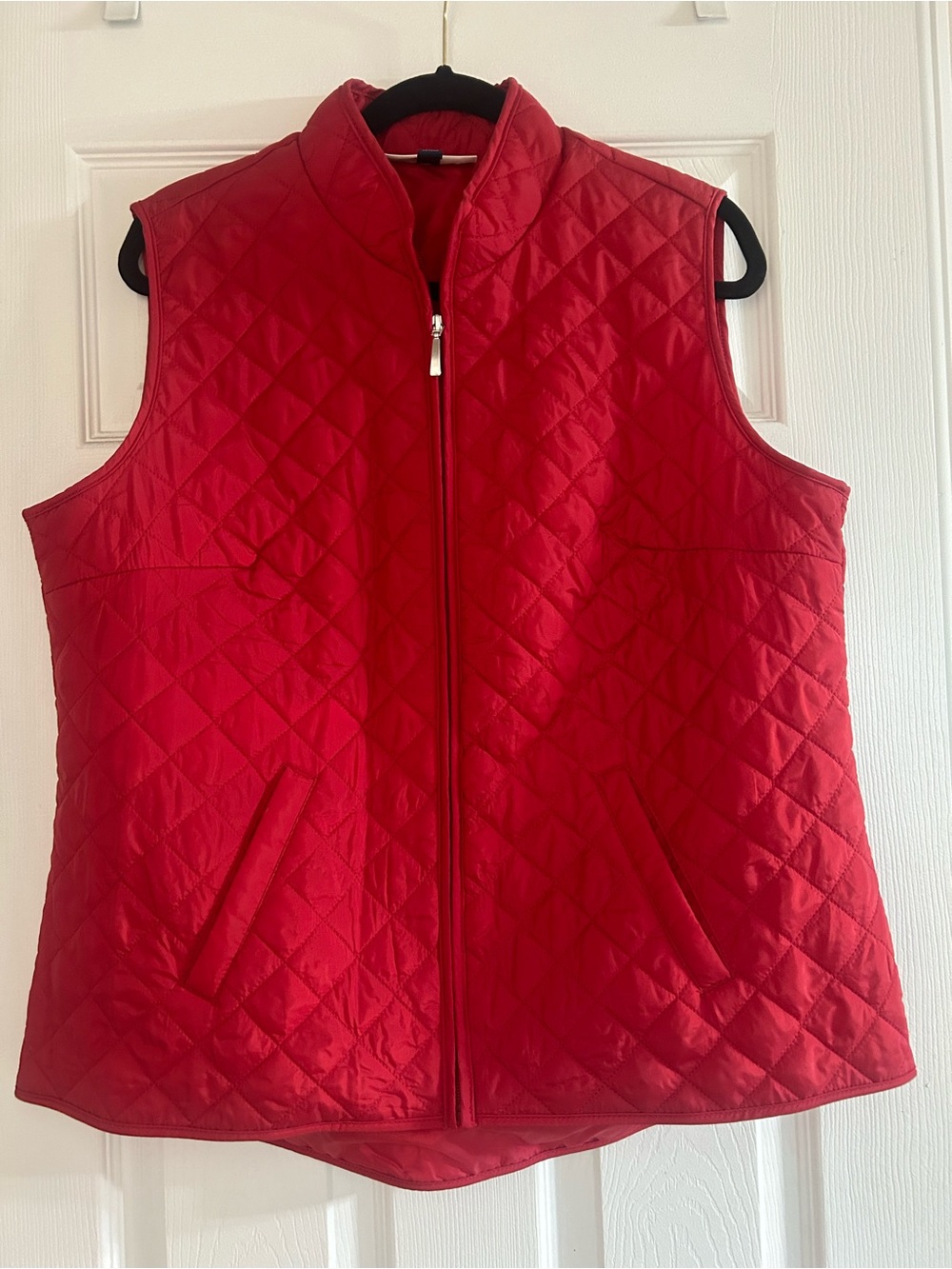 Women's Quilted Red Zip-Front Vest